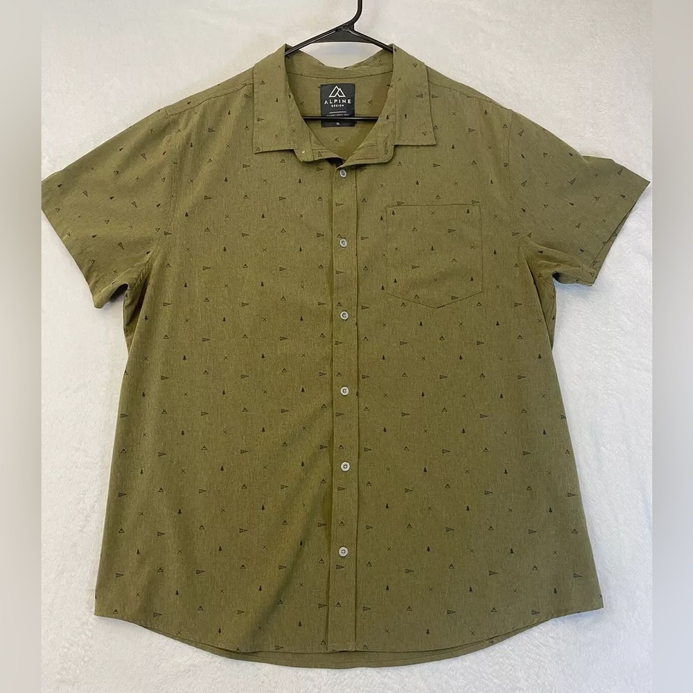 Alpine Design men’s button up short sleeve shirt | sz L